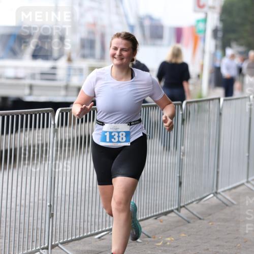 16.08.2026 - KN Förde Triathlon 2026 Antke Förster http://msf.ph/oto/9994581 16.08.2026 10:36:39 Laufen  meine-sportfotos.de