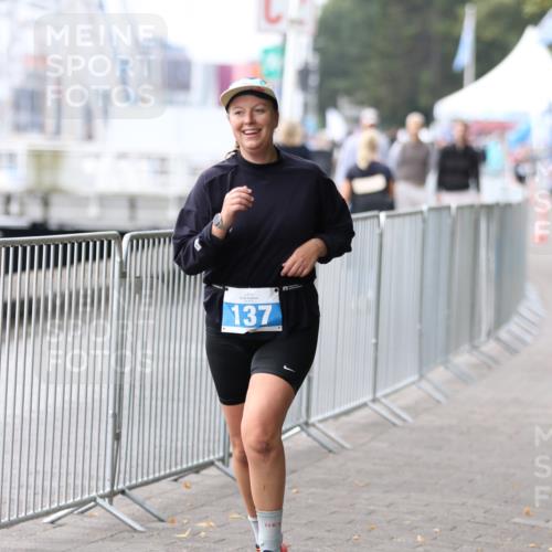 16.08.2026 - KN Förde Triathlon 2026 Antke Förster http://msf.ph/oto/9994588 16.08.2026 10:36:52 Laufen  meine-sportfotos.de