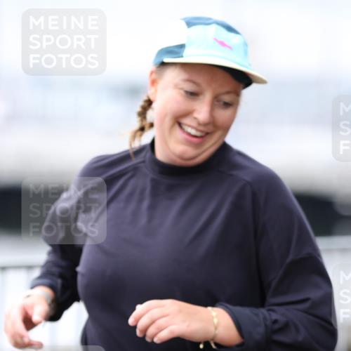 16.08.2026 - KN Förde Triathlon 2026 Antke Förster http://msf.ph/oto/9994594 16.08.2026 10:36:56 Laufen  meine-sportfotos.de