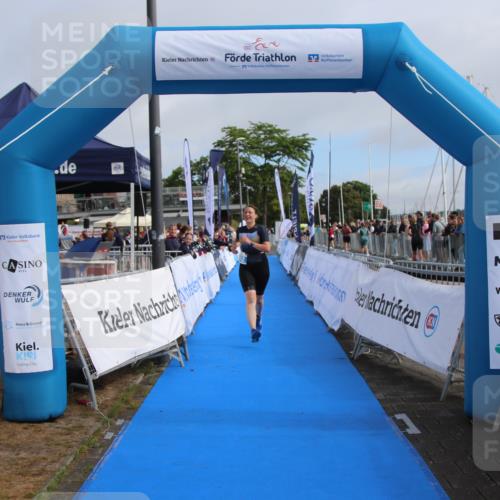 16.08.2026 - KN Förde Triathlon 2026 Markus Tischler http://msf.ph/oto/9994597 16.08.2026 10:40:19 Ziel 242, 242 meine-sportfotos.de