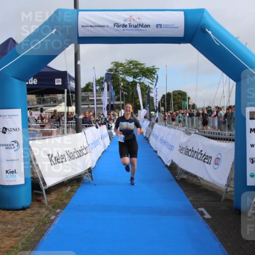 16.08.2026 - KN Förde Triathlon 2026 Markus Tischler http://msf.ph/oto/9994599 16.08.2026 10:40:19 Ziel 242, 242 meine-sportfotos.de