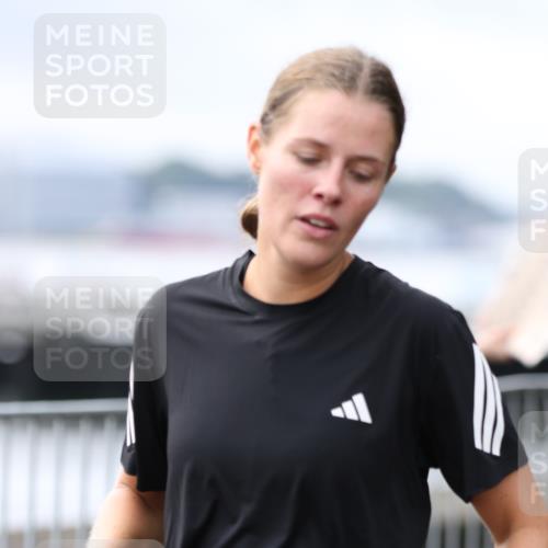 16.08.2026 - KN Förde Triathlon 2026 Antke Förster http://msf.ph/oto/9994603 16.08.2026 10:37:13 Laufen  meine-sportfotos.de