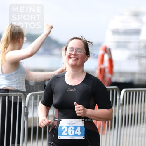 16.08.2026 - KN Förde Triathlon 2026 Antke Förster http://msf.ph/oto/9994610 16.08.2026 10:37:40 Laufen  meine-sportfotos.de