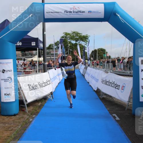 16.08.2026 - KN Förde Triathlon 2026 Markus Tischler http://msf.ph/oto/9994616 16.08.2026 10:40:20 Ziel 242, 242 meine-sportfotos.de