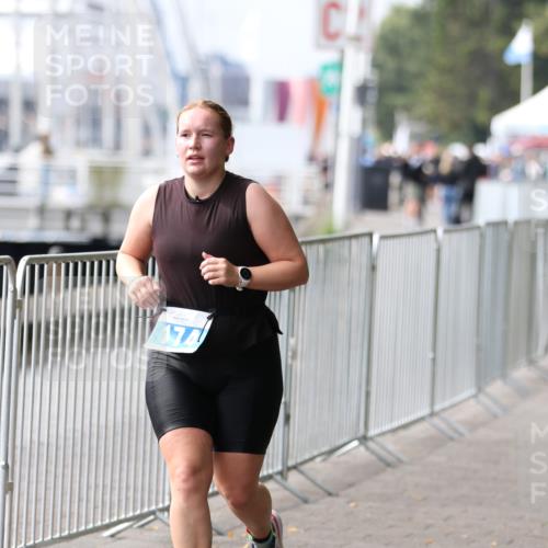 16.08.2026 - KN Förde Triathlon 2026 Antke Förster http://msf.ph/oto/9994637 16.08.2026 10:38:04 Laufen  meine-sportfotos.de