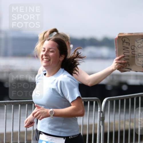 16.08.2026 - KN Förde Triathlon 2026 Antke Förster http://msf.ph/oto/9994667 16.08.2026 10:39:11 Laufen  meine-sportfotos.de