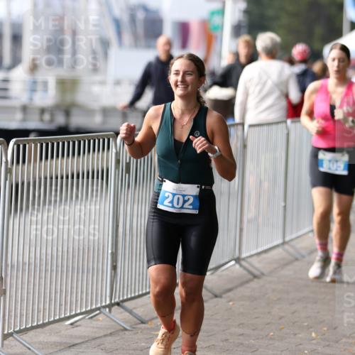16.08.2026 - KN Förde Triathlon 2026 Antke Förster http://msf.ph/oto/9994672 16.08.2026 10:39:24 Laufen  meine-sportfotos.de