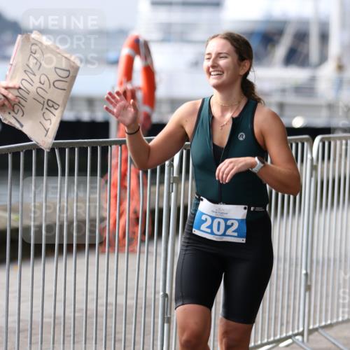 16.08.2026 - KN Förde Triathlon 2026 Antke Förster http://msf.ph/oto/9994675 16.08.2026 10:39:25 Laufen  meine-sportfotos.de