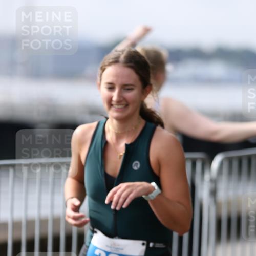 16.08.2026 - KN Förde Triathlon 2026 Antke Förster http://msf.ph/oto/9994678 16.08.2026 10:39:27 Laufen  meine-sportfotos.de