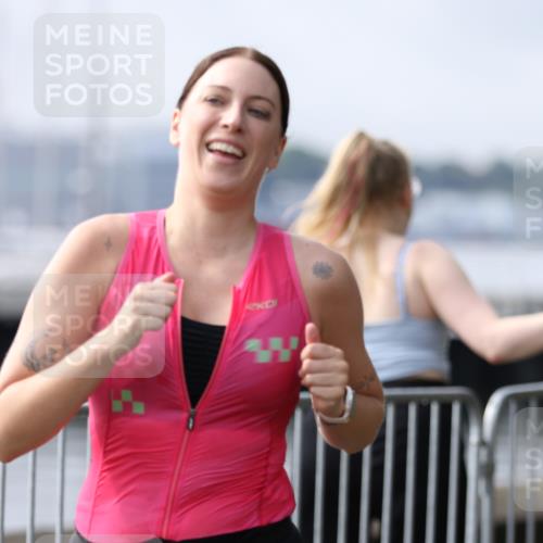 16.08.2026 - KN Förde Triathlon 2026 Antke Förster http://msf.ph/oto/9994683 16.08.2026 10:39:30 Laufen  meine-sportfotos.de