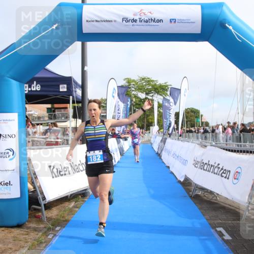 16.08.2026 - KN Förde Triathlon 2026 Markus Tischler http://msf.ph/oto/9994885 16.08.2026 10:44:49 Ziel 169, 182, 184, 169, 182, 184 meine-sportfotos.de