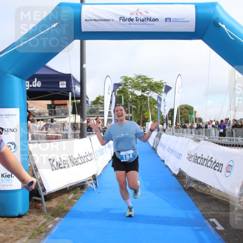 16.08.2026 - KN Förde Triathlon 2026 Markus Tischler http://msf.ph/oto/9994900 16.08.2026 10:44:55 Ziel 169, 182, 184, 169, 182, 184 meine-sportfotos.de