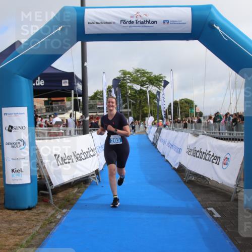 16.08.2026 - KN Förde Triathlon 2026 Markus Tischler http://msf.ph/oto/9994952 16.08.2026 10:46:08 Ziel 203, 203 meine-sportfotos.de