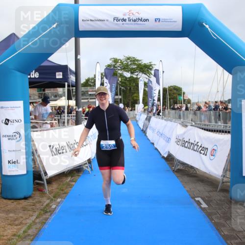 16.08.2026 - KN Förde Triathlon 2026 Markus Tischler http://msf.ph/oto/9995081 16.08.2026 10:50:50 Ziel 250, 250 meine-sportfotos.de
