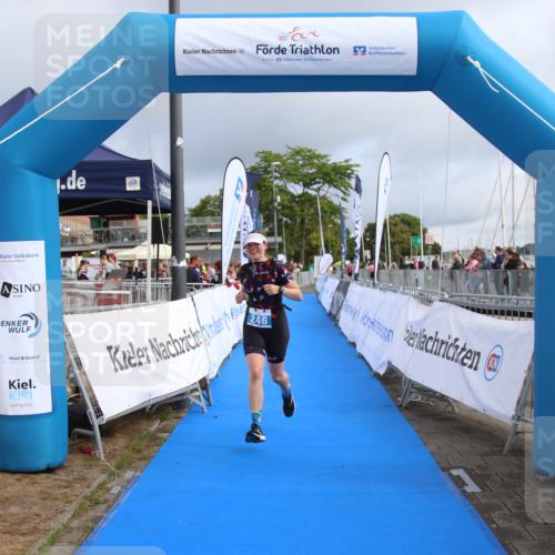 16.08.2026 - KN Förde Triathlon 2026 Markus Tischler http://msf.ph/oto/9995162 16.08.2026 10:53:12 Ziel 246, 246 meine-sportfotos.de