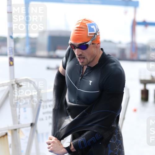 16.08.2026 - KN Förde Triathlon 2026 Antke Förster http://msf.ph/oto/9995247 16.08.2026 10:53:31 Schwimmen 304, 305, 307, 308, 311, 319, 325, 441 meine-sportfotos.de