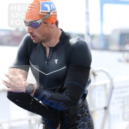 16.08.2026 - KN Förde Triathlon 2026 Antke Förster http://msf.ph/oto/9995248 16.08.2026 10:53:32 Schwimmen 304, 305, 307, 308, 311, 319, 325, 441 meine-sportfotos.de
