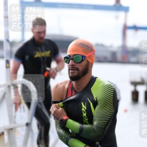 16.08.2026 - KN Förde Triathlon 2026 Antke Förster http://msf.ph/oto/9995258 16.08.2026 10:53:45 Schwimmen 304, 305, 308, 319, 441, 311, 318, 325 meine-sportfotos.de