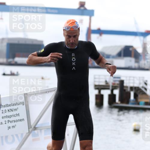 16.08.2026 - KN Förde Triathlon 2026 Antke Förster http://msf.ph/oto/9995270 16.08.2026 10:53:57 Schwimmen 308, 311, 319, 325, 441, 318, 330 meine-sportfotos.de