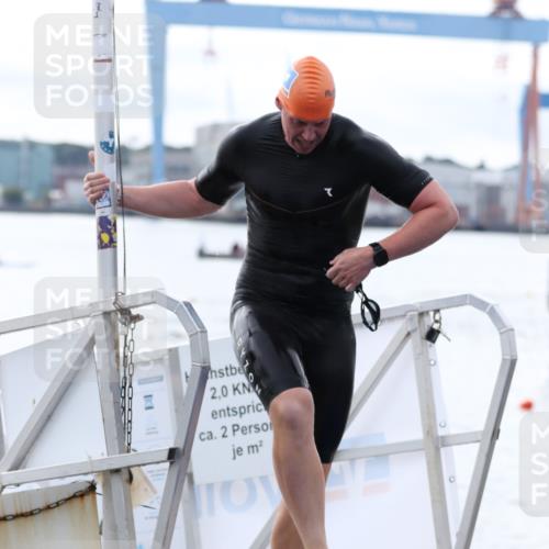16.08.2026 - KN Förde Triathlon 2026 Antke Förster http://msf.ph/oto/9995277 16.08.2026 10:54:31 Schwimmen 312, 330, 309, 313, 314 meine-sportfotos.de