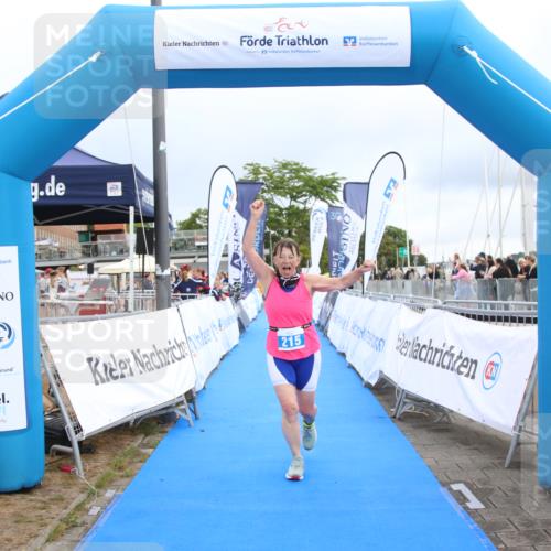 16.08.2026 - KN Förde Triathlon 2026 Markus Tischler http://msf.ph/oto/9995287 16.08.2026 10:56:48 Ziel 215, 215 meine-sportfotos.de