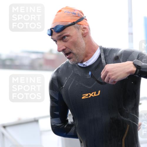 16.08.2026 - KN Förde Triathlon 2026 Antke Förster http://msf.ph/oto/9995347 16.08.2026 10:56:22 Schwimmen 310, 321, 324, 336, 337, 340, 341, 373 meine-sportfotos.de