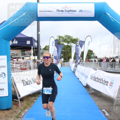 16.08.2026 - KN Förde Triathlon 2026 Markus Tischler http://msf.ph/oto/9995387 16.08.2026 10:58:19 Ziel 227, 227 meine-sportfotos.de
