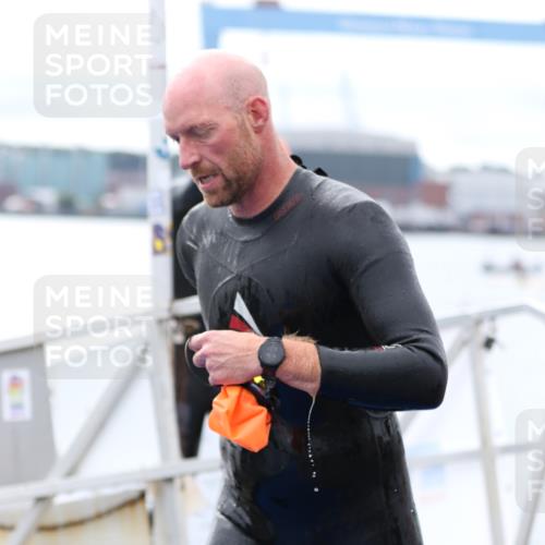 16.08.2026 - KN Förde Triathlon 2026 Antke Förster http://msf.ph/oto/9995408 16.08.2026 10:58:36 Schwimmen 331, 355, 359, 363, 367, 328, 339, 348, 350, 361 meine-sportfotos.de