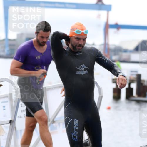 16.08.2026 - KN Förde Triathlon 2026 Antke Förster http://msf.ph/oto/9995411 16.08.2026 10:58:37 Schwimmen 331, 339, 355, 359, 363, 367, 328, 339, 348, 350, 361 meine-sportfotos.de
