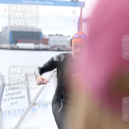 16.08.2026 - KN Förde Triathlon 2026 Antke Förster http://msf.ph/oto/9995423 16.08.2026 10:58:47 Schwimmen 339, 350, 359, 361, 367, 328, 348, 371 meine-sportfotos.de