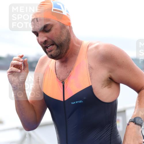 16.08.2026 - KN Förde Triathlon 2026 Antke Förster http://msf.ph/oto/9995441 16.08.2026 10:59:17 Schwimmen 328, 349, 371, 358 meine-sportfotos.de