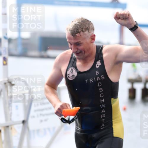 16.08.2026 - KN Förde Triathlon 2026 Antke Förster http://msf.ph/oto/9995446 16.08.2026 10:59:25 Schwimmen 328, 349, 358, 371, 358, 804 meine-sportfotos.de