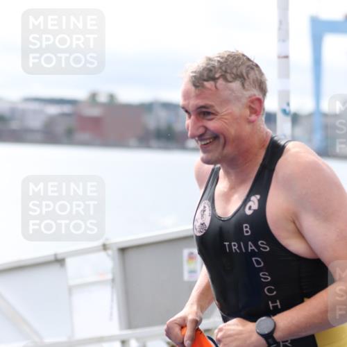 16.08.2026 - KN Förde Triathlon 2026 Antke Förster http://msf.ph/oto/9995447 16.08.2026 10:59:26 Schwimmen 328, 349, 358, 371, 804 meine-sportfotos.de