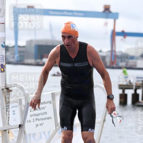 16.08.2026 - KN Förde Triathlon 2026 Antke Förster http://msf.ph/oto/9995451 16.08.2026 10:59:44 Schwimmen 358, 804, 346, 354, 372 meine-sportfotos.de