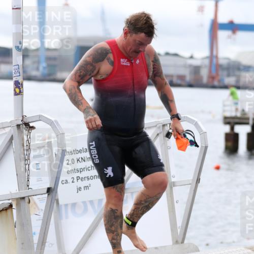 16.08.2026 - KN Förde Triathlon 2026 Antke Förster http://msf.ph/oto/9995456 16.08.2026 10:59:53 Schwimmen 346, 804, 354, 372, 391 meine-sportfotos.de
