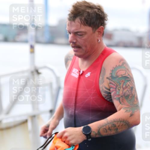 16.08.2026 - KN Förde Triathlon 2026 Antke Förster http://msf.ph/oto/9995461 16.08.2026 10:59:55 Schwimmen 346, 804, 354, 372, 391, 394 meine-sportfotos.de