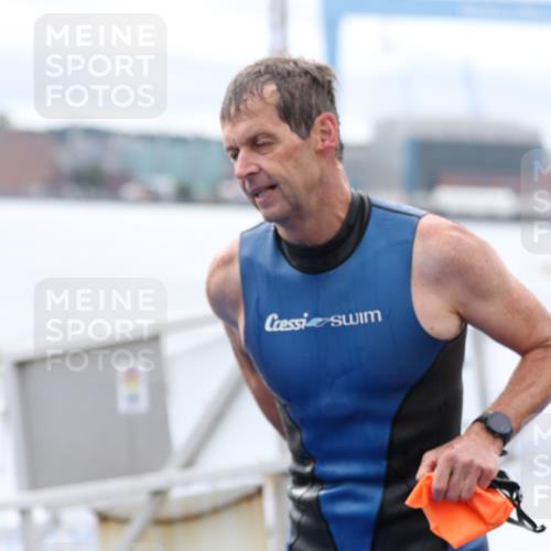 16.08.2026 - KN Förde Triathlon 2026 Antke Förster http://msf.ph/oto/9995471 16.08.2026 11:00:11 Schwimmen 346, 354, 372, 391, 392, 394 meine-sportfotos.de