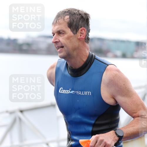 16.08.2026 - KN Förde Triathlon 2026 Antke Förster http://msf.ph/oto/9995472 16.08.2026 11:00:11 Schwimmen 346, 354, 372, 391, 392, 394 meine-sportfotos.de