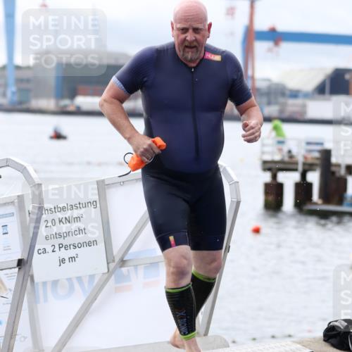 16.08.2026 - KN Förde Triathlon 2026 Antke Förster http://msf.ph/oto/9995475 16.08.2026 11:00:15 Schwimmen 346, 354, 372, 391, 392, 394 meine-sportfotos.de