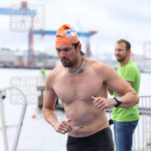 16.08.2026 - KN Förde Triathlon 2026 Antke Förster http://msf.ph/oto/9995488 16.08.2026 11:00:33 Schwimmen 354, 391, 392, 394, 338, 356, 368, 390, 395 meine-sportfotos.de