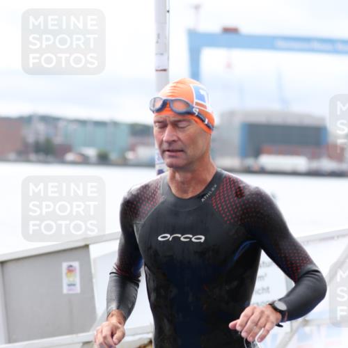 16.08.2026 - KN Förde Triathlon 2026 Antke Förster http://msf.ph/oto/9995510 16.08.2026 11:00:55 Schwimmen 338, 356, 368, 390, 392, 395, 342, 347, 352, 375 meine-sportfotos.de