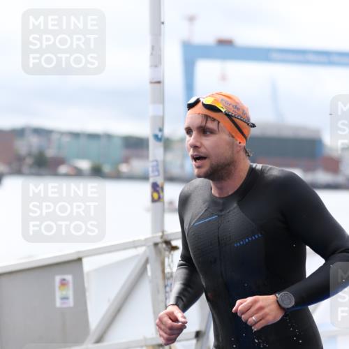 16.08.2026 - KN Förde Triathlon 2026 Antke Förster http://msf.ph/oto/9995548 16.08.2026 11:01:36 Schwimmen 347, 352, 353, 364, 365, 375, 382, 353, 369, 376, 377, 383 meine-sportfotos.de
