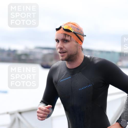 16.08.2026 - KN Förde Triathlon 2026 Antke Förster http://msf.ph/oto/9995550 16.08.2026 11:01:37 Schwimmen 347, 352, 353, 364, 365, 375, 382, 369, 376, 377, 383 meine-sportfotos.de