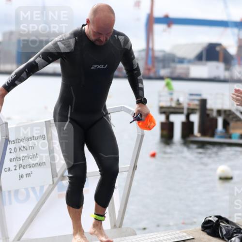 16.08.2026 - KN Förde Triathlon 2026 Antke Förster http://msf.ph/oto/9995552 16.08.2026 11:01:41 Schwimmen 353, 364, 365, 375, 377, 382, 369, 376, 377, 383 meine-sportfotos.de