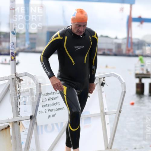 16.08.2026 - KN Förde Triathlon 2026 Antke Förster http://msf.ph/oto/9995564 16.08.2026 11:01:57 Schwimmen 353, 369, 376, 377, 383 meine-sportfotos.de