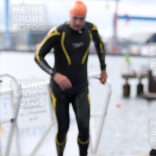 16.08.2026 - KN Förde Triathlon 2026 Antke Förster http://msf.ph/oto/9995565 16.08.2026 11:01:57 Schwimmen 353, 369, 376, 377, 383 meine-sportfotos.de