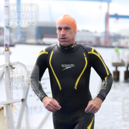 16.08.2026 - KN Förde Triathlon 2026 Antke Förster http://msf.ph/oto/9995566 16.08.2026 11:01:58 Schwimmen 353, 369, 376, 377, 383 meine-sportfotos.de