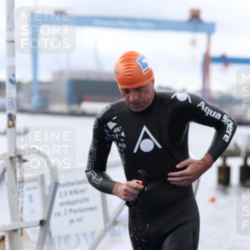 16.08.2026 - KN Förde Triathlon 2026 Antke Förster http://msf.ph/oto/9995588 16.08.2026 11:02:51 Schwimmen 316, 357, 397, 410, 315, 360, 370, 388, 389 meine-sportfotos.de