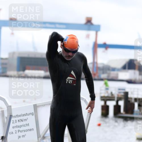 16.08.2026 - KN Förde Triathlon 2026 Antke Förster http://msf.ph/oto/9995600 16.08.2026 11:03:00 Schwimmen 315, 316, 357, 388, 389, 397, 360, 370, 381 meine-sportfotos.de