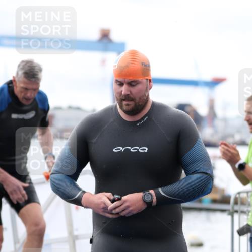 16.08.2026 - KN Förde Triathlon 2026 Antke Förster http://msf.ph/oto/9995607 16.08.2026 11:03:09 Schwimmen 315, 316, 357, 360, 370, 388, 389, 381 meine-sportfotos.de